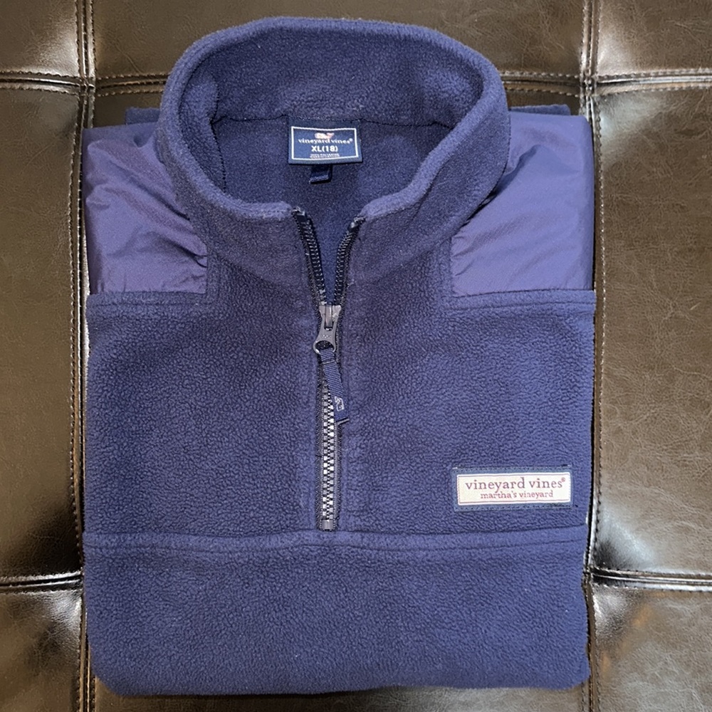Vineyard Vines 1/4 zip fleece YXL